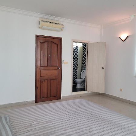 Yana House Phnom Penh Hotel Kültér fotó