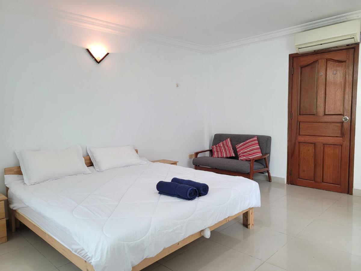 Yana House Phnom Penh Hotel Kültér fotó