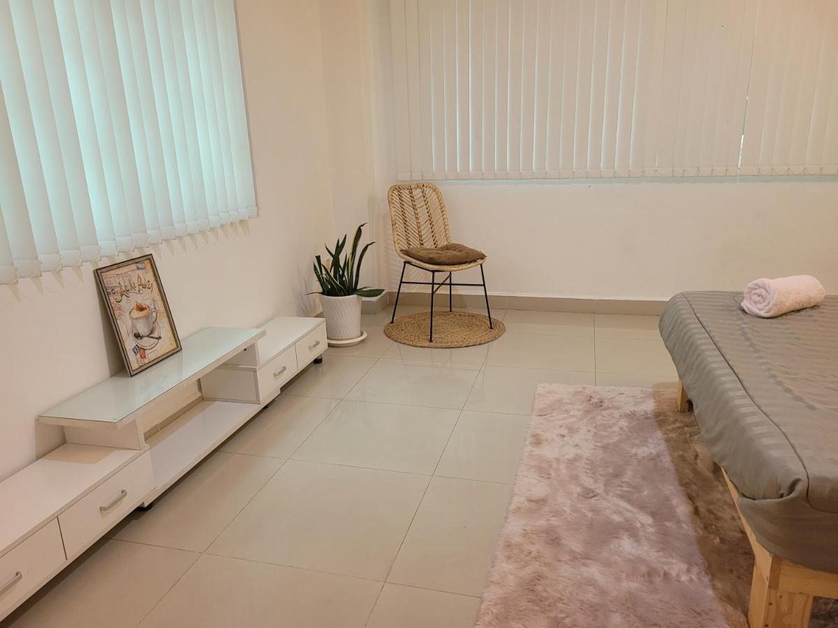 Yana House Phnom Penh Hotel Kültér fotó